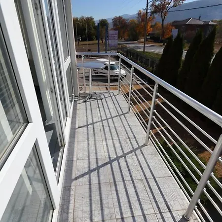 Uzor Apartment